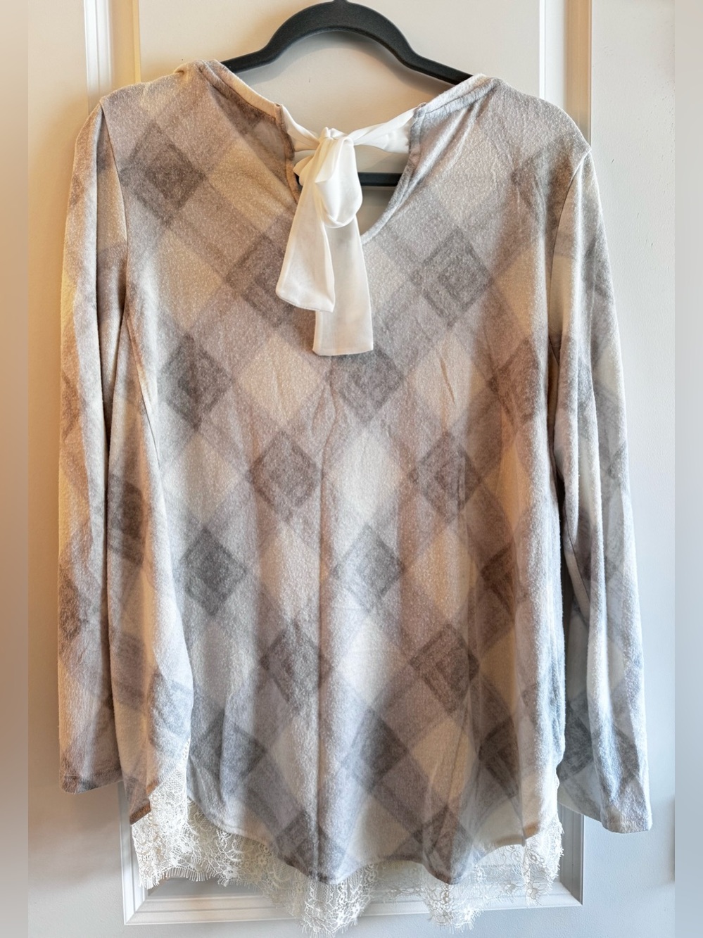LC Lauren Conrad Cream and Gray Plaid Tie-Back Sweater